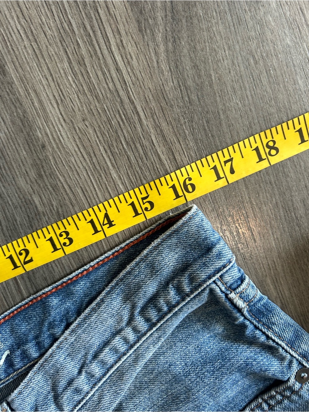 Light wash blue denim jeans - Picture 7 of 8